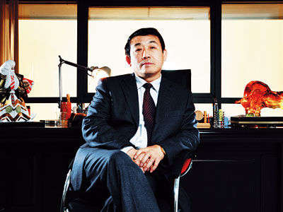 他生于湖北状元之乡，留学日本发现商机，获马云投资，却一夜破产